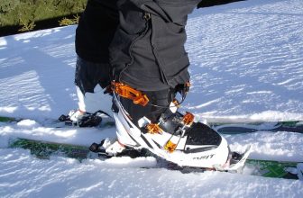 Het geheim onthuld: de reis van skischoenen op maat, van aanmeten tot investeren